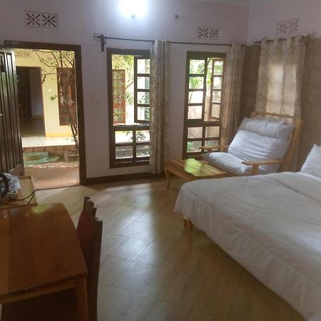 Ngorongoro Camp And Lodge 카라투 외부 사진