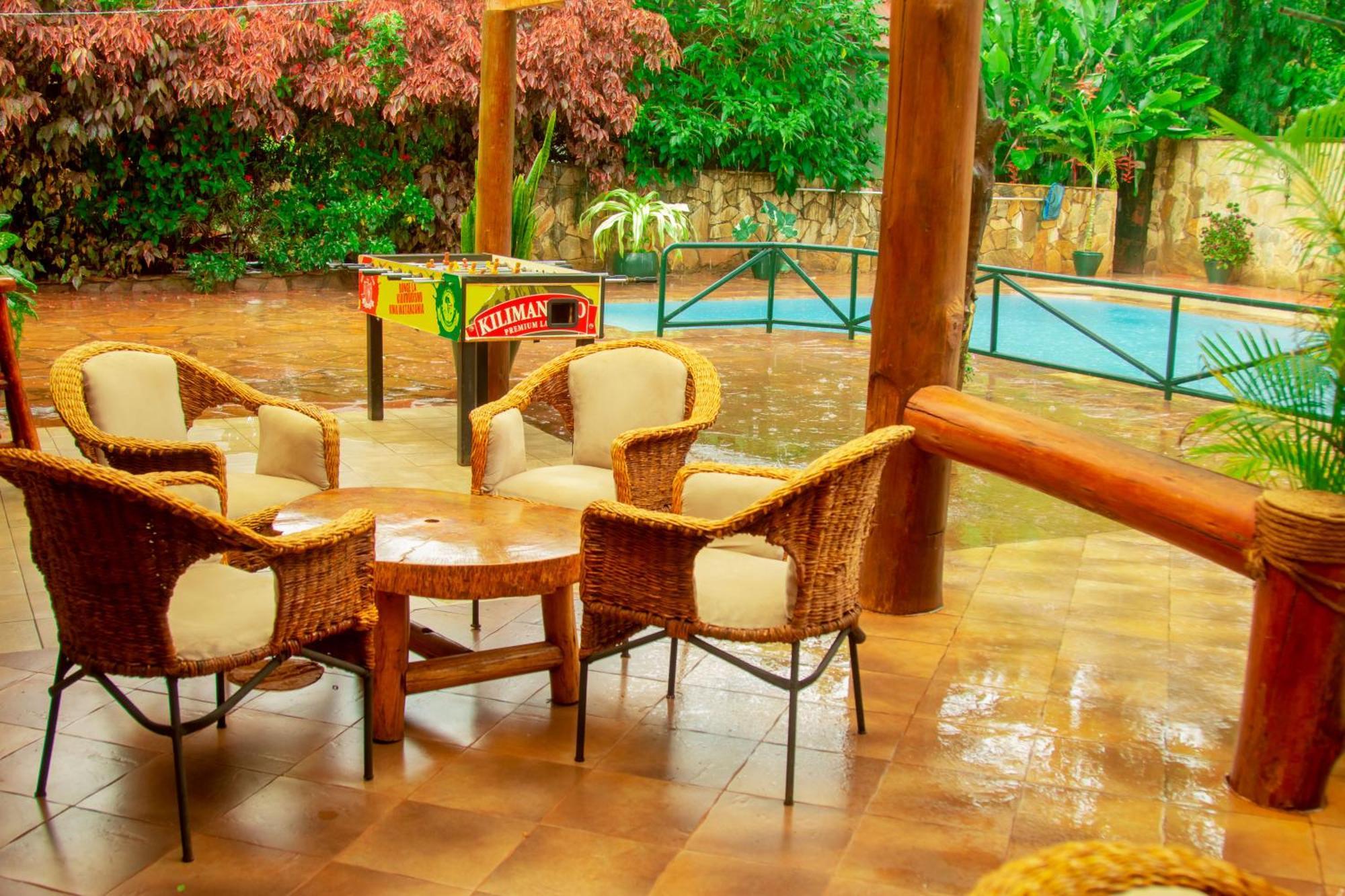Ngorongoro Camp And Lodge 카라투 외부 사진