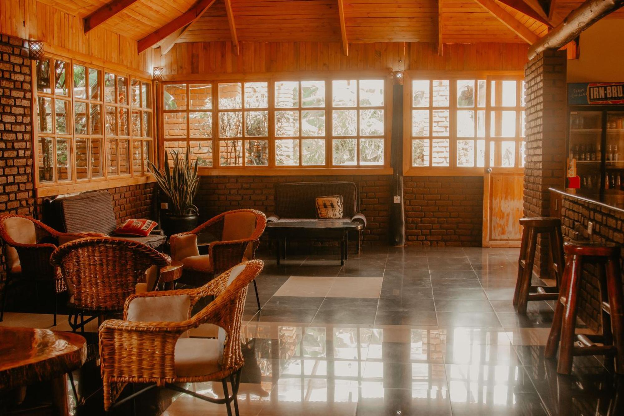 Ngorongoro Camp And Lodge 카라투 외부 사진