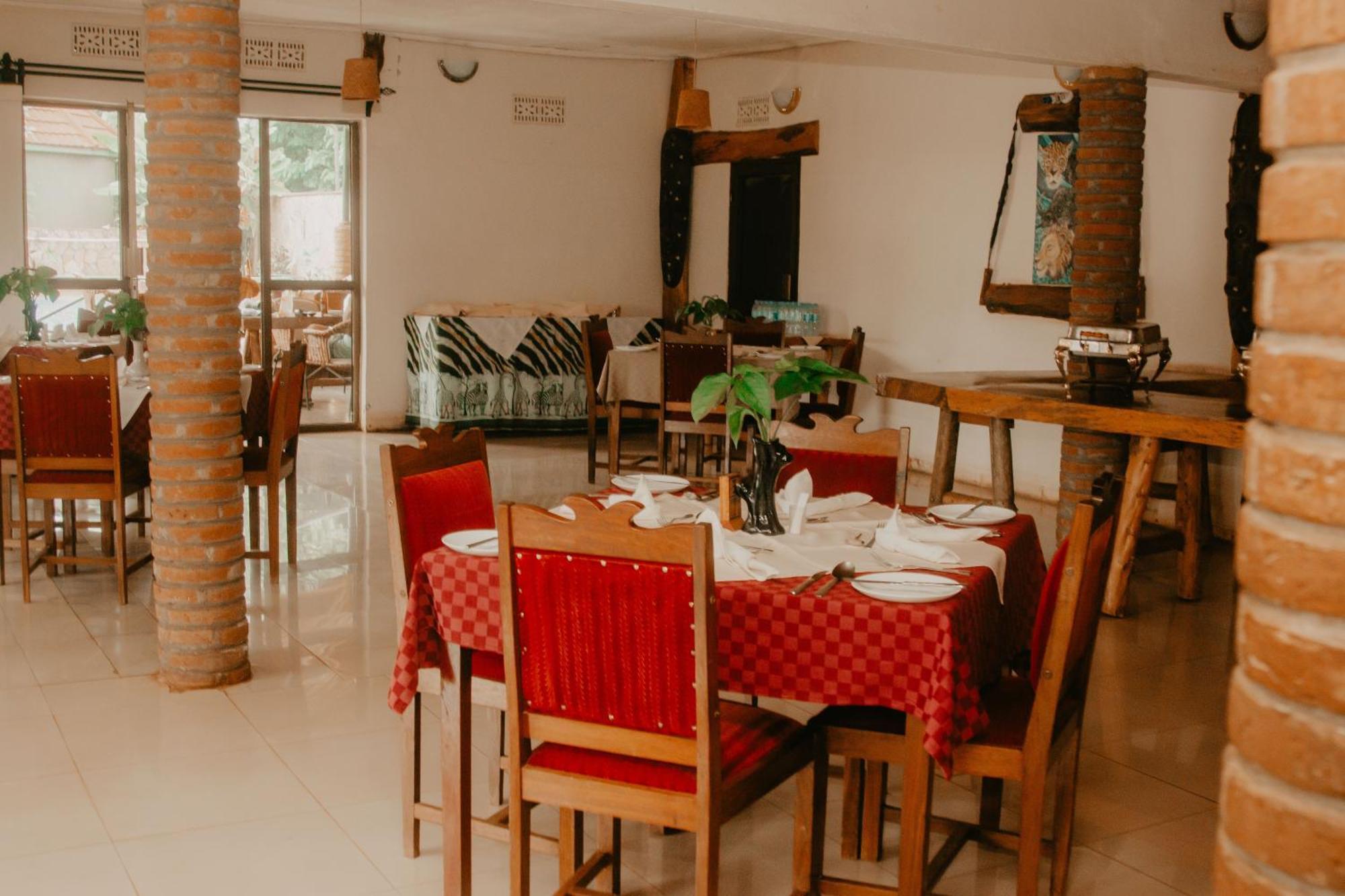 Ngorongoro Camp And Lodge 카라투 외부 사진