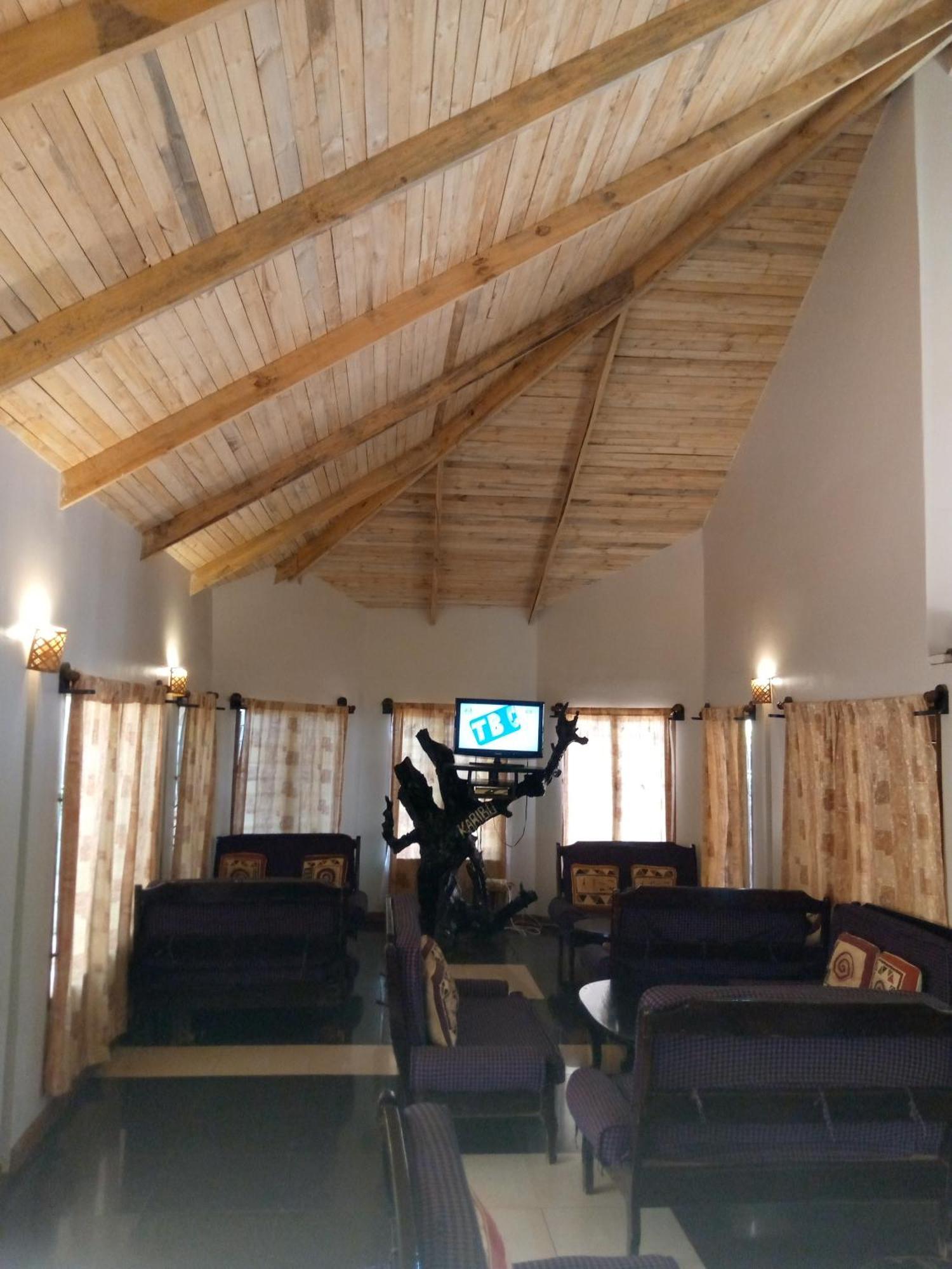 Ngorongoro Camp And Lodge 카라투 외부 사진